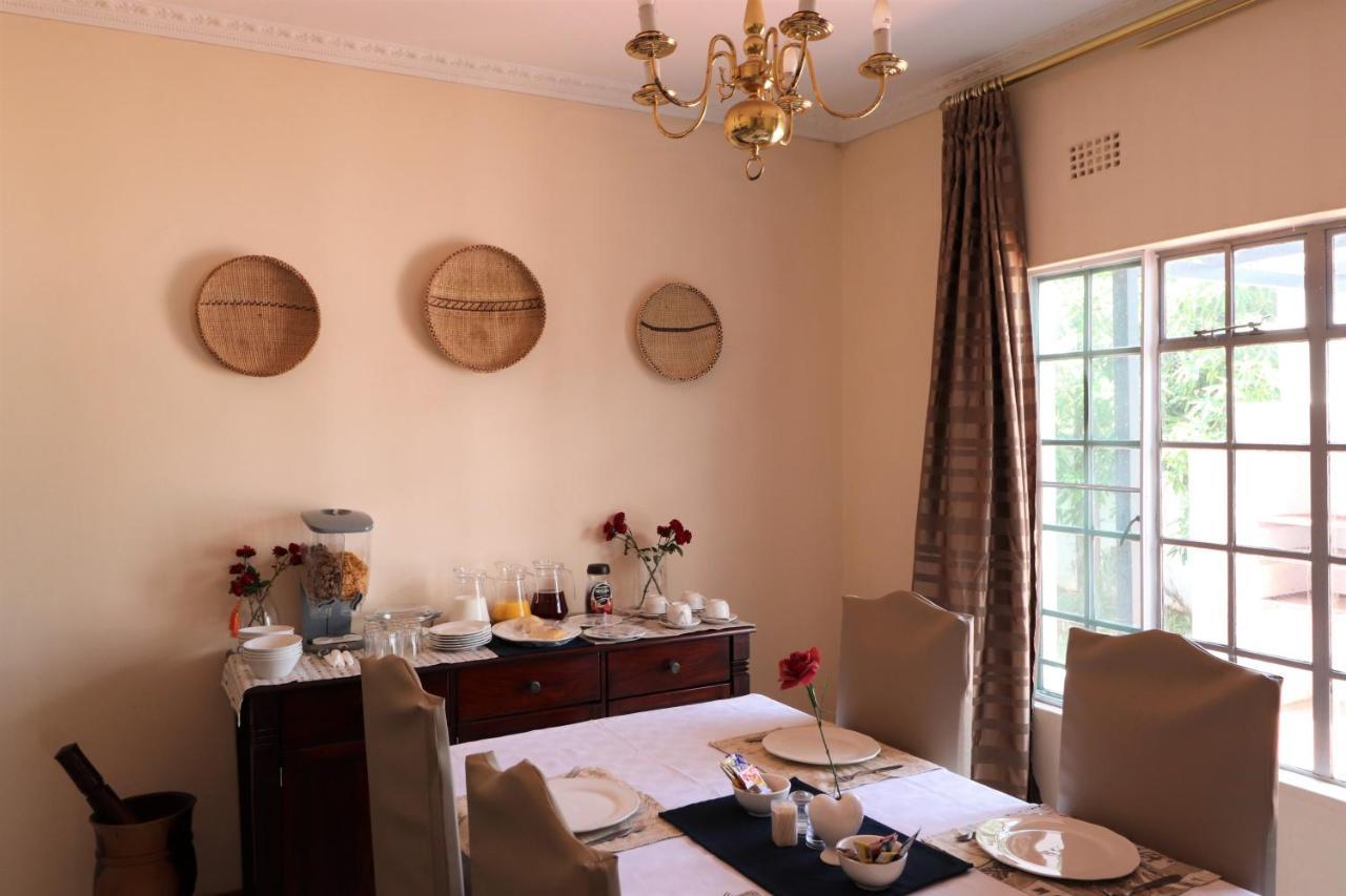 Sentosa Guest House Francistown Bagian luar foto